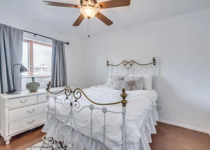 Pool And Hot Tub, 5 Bedroom 3 Ba, Midtown, Game * Tucson