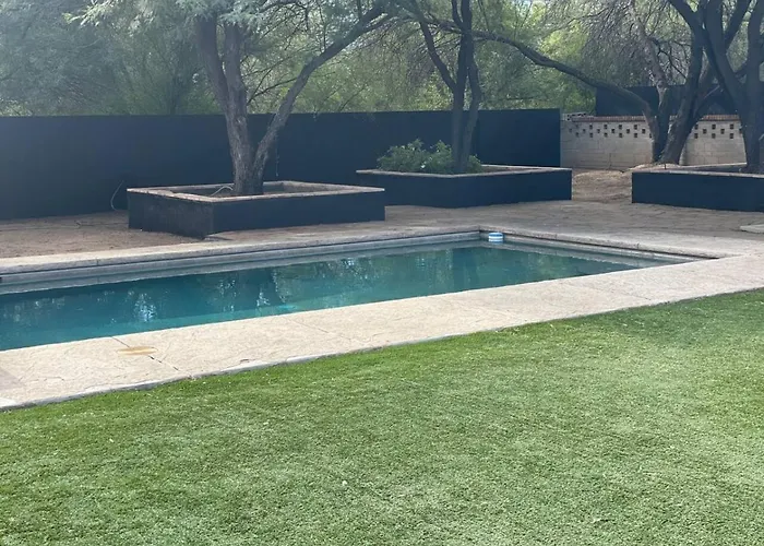 Pool And Hot Tub, 5 Bedroom 3 Ba, Midtown, Game